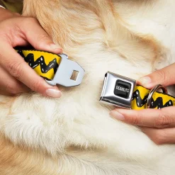 PEANUTS Title Logo Full Color Black/White Seatbelt Buckle Collar - Peanuts Charlie Brown Zig Zag Stripe Yellow/Black